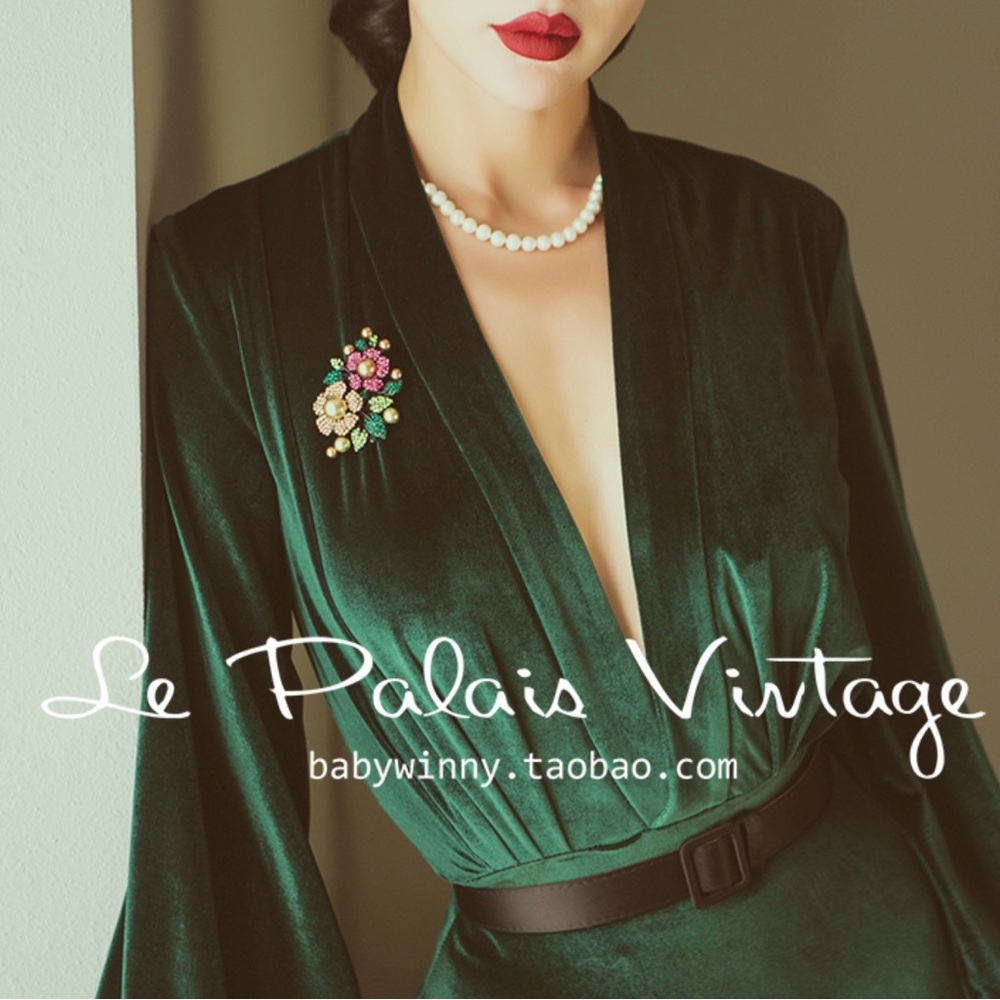 Le Palais Vintage vintage inspired floral brooch